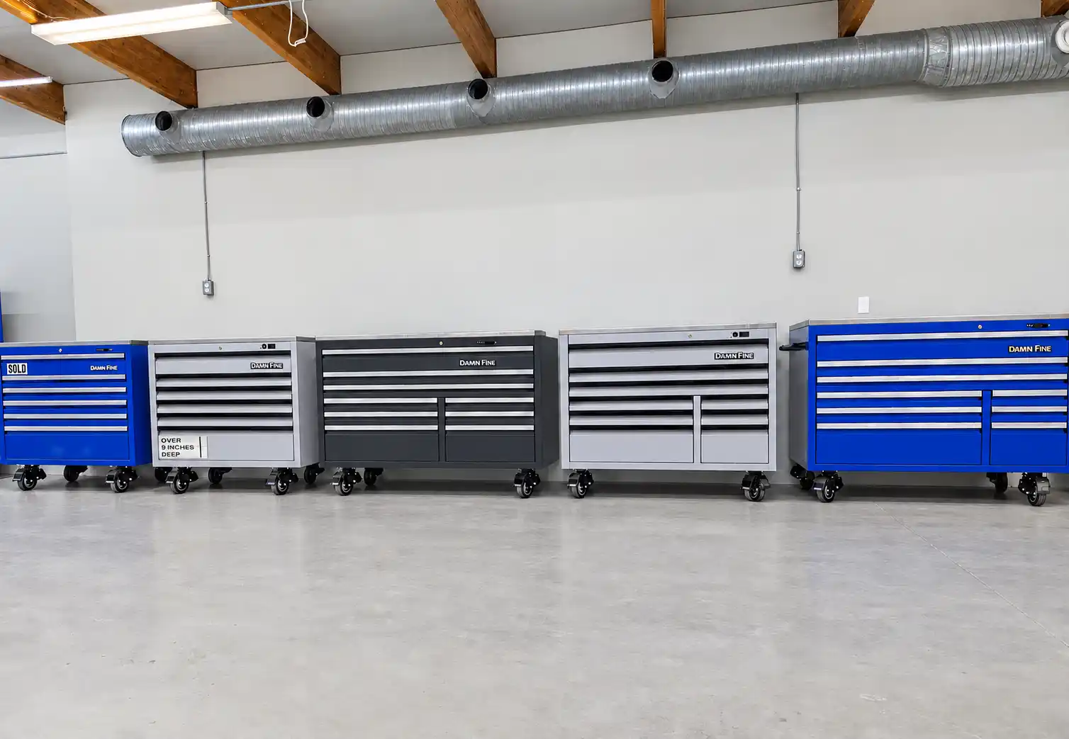 canadian tool box company warehouse